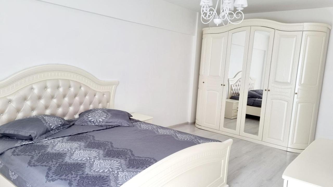 White Apartament, Braila Brăila Exterior foto